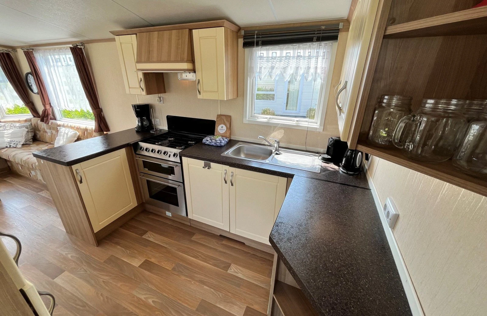 Kitchen 647c9ce84ca6c