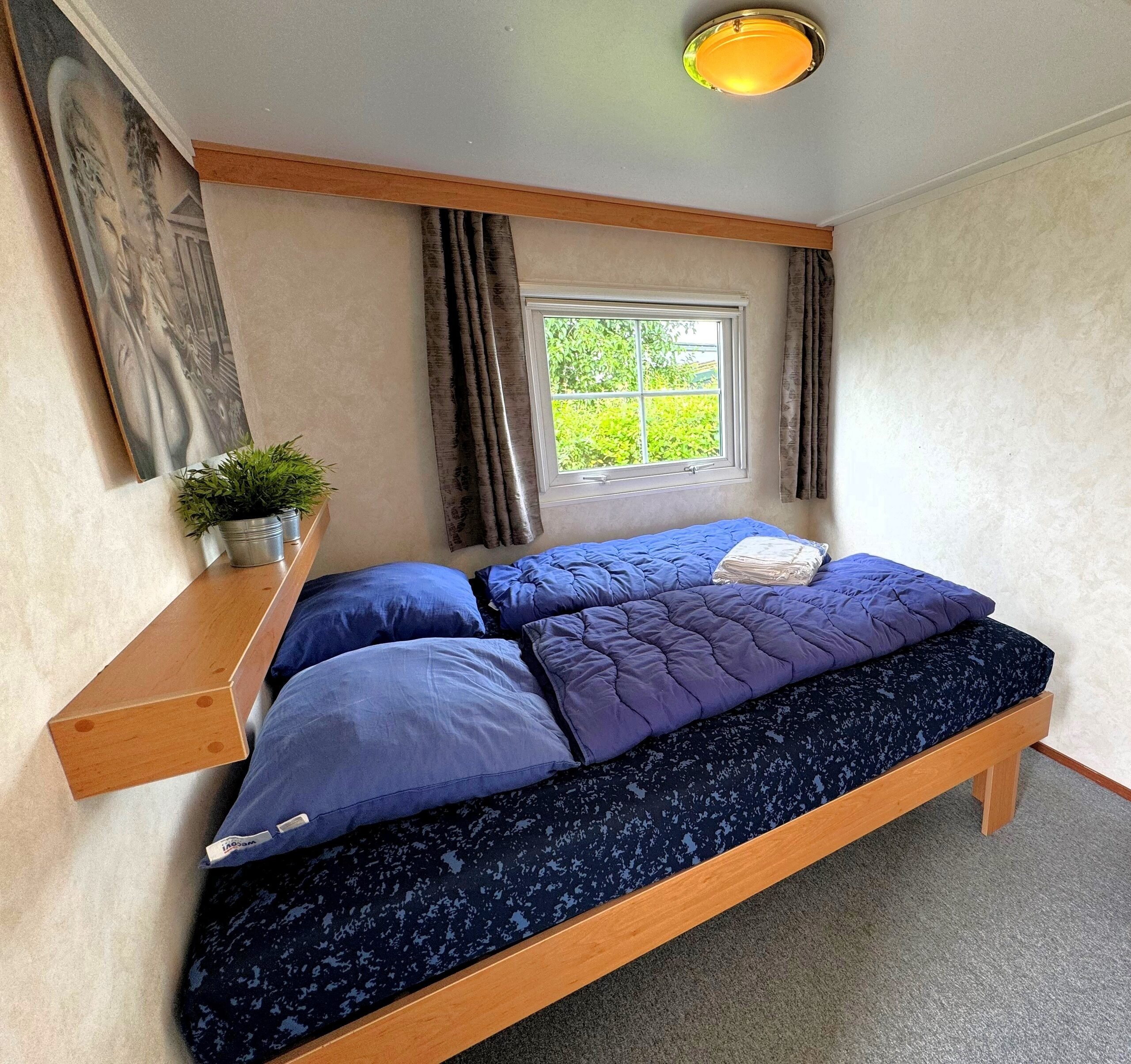 Bedroom 668c2c25c9ada